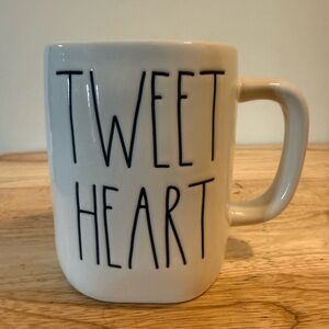 Rae Dunn Mug 'TWEET HEART' Text